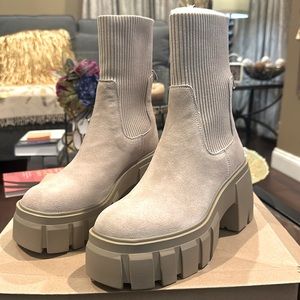 Steve Madden limit sand suede boots